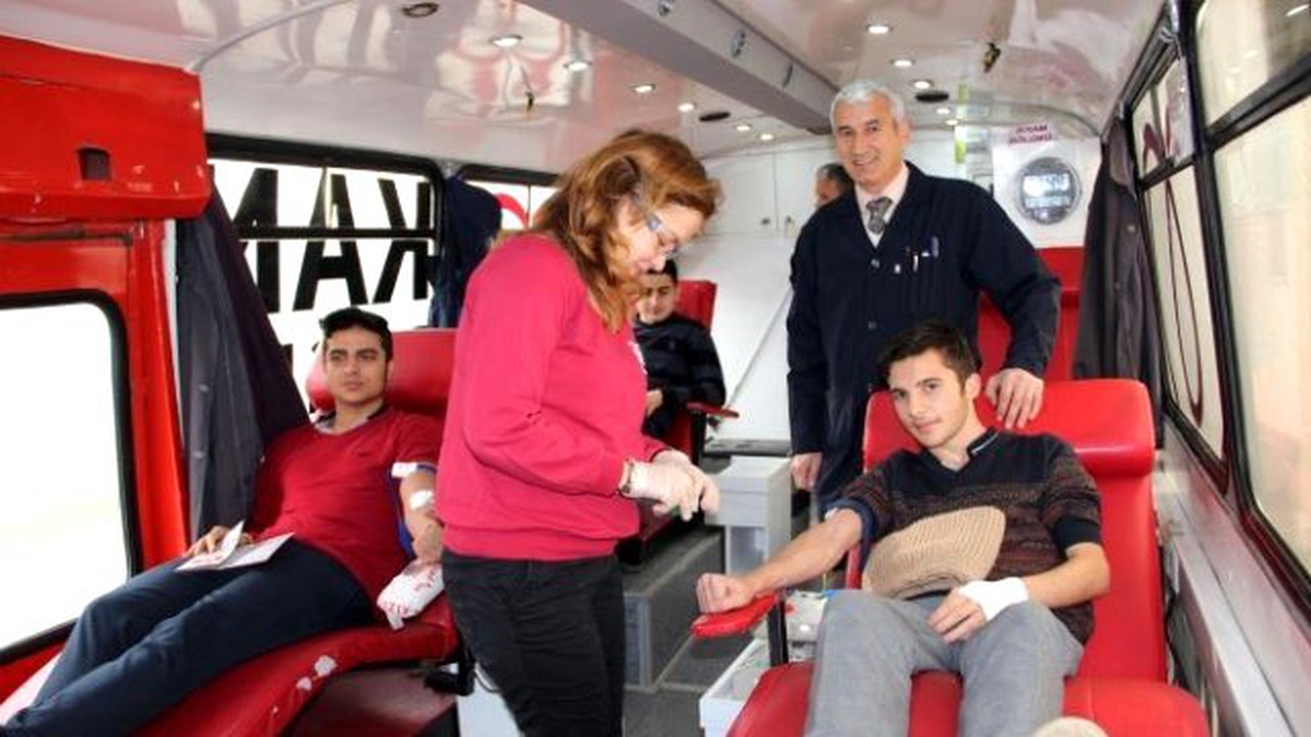 Geleceğin Kan Bağışçıları Projesi Sürüyor