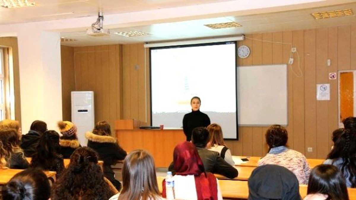 Nehü\'de Erasmus Plus Staj Hareketliliği Bilgilendirme Toplantısı Düzenlendi