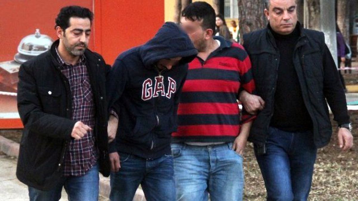 Genç Kız Facebook'ta Tanıştığı 4 Kişinin Cinsel Saldırısına Maruz Kaldı