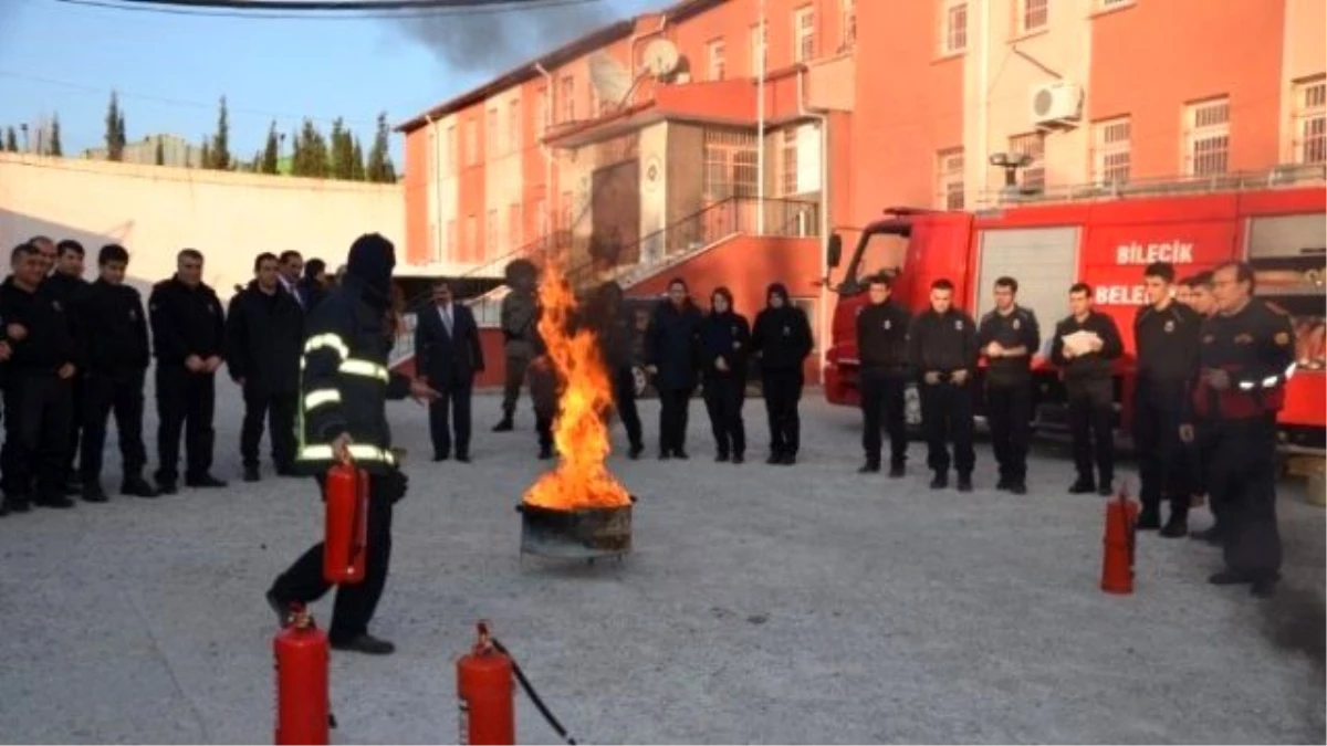 Bilecik M Tipi Kapalı Cezaevi\'nde Yangın Söndürme Eğitimi ve Olağan Üstü Hal Tatbikatı Yapıldı