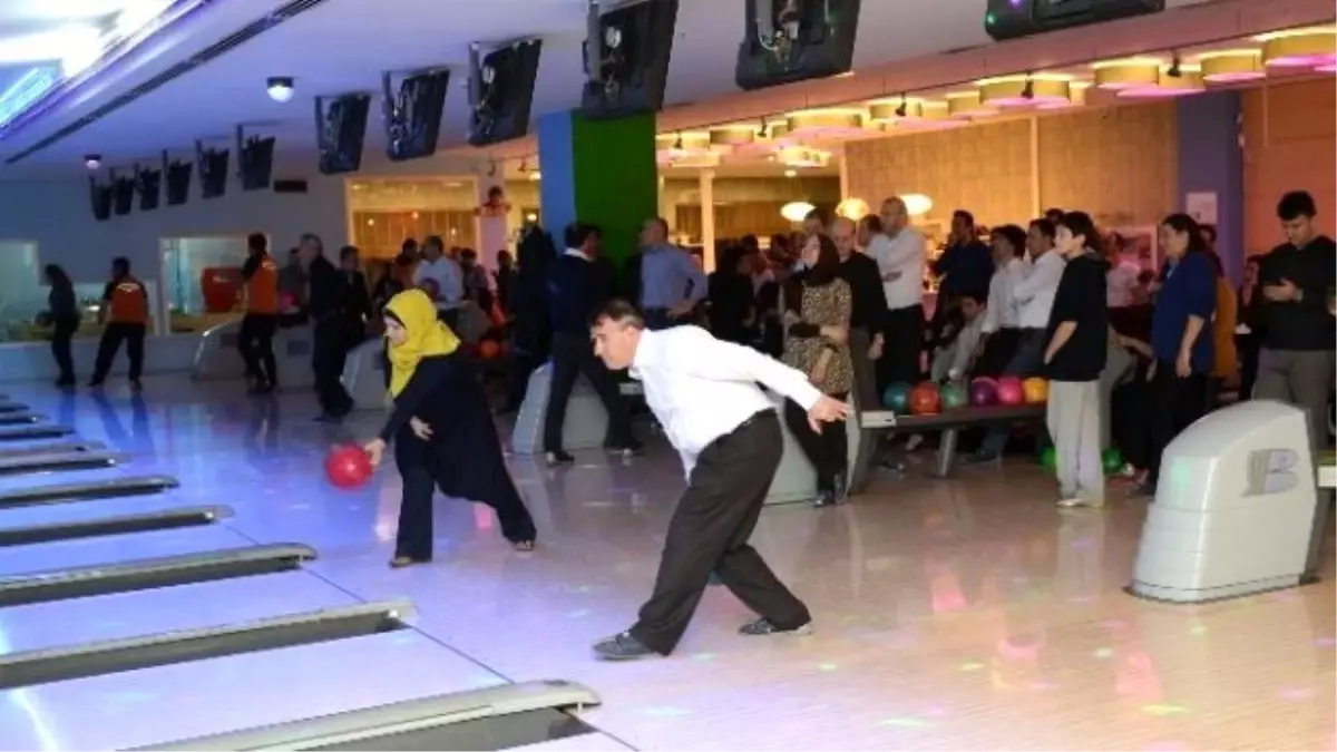 Bowlingde Şampiyon Kültür ve Sosyal İşler Müdürlüğü