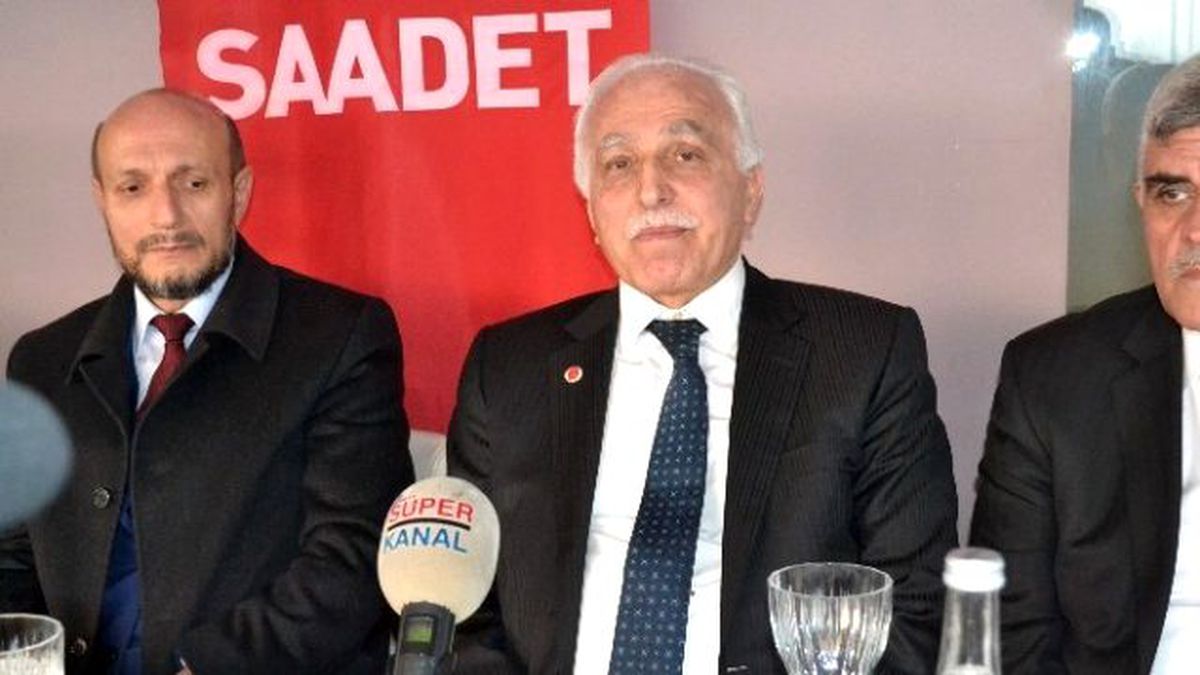 Kamalak: "Gömleğin İlk Düğmesi Yanlış İliklenirse Hepsi Yanlış Olur"