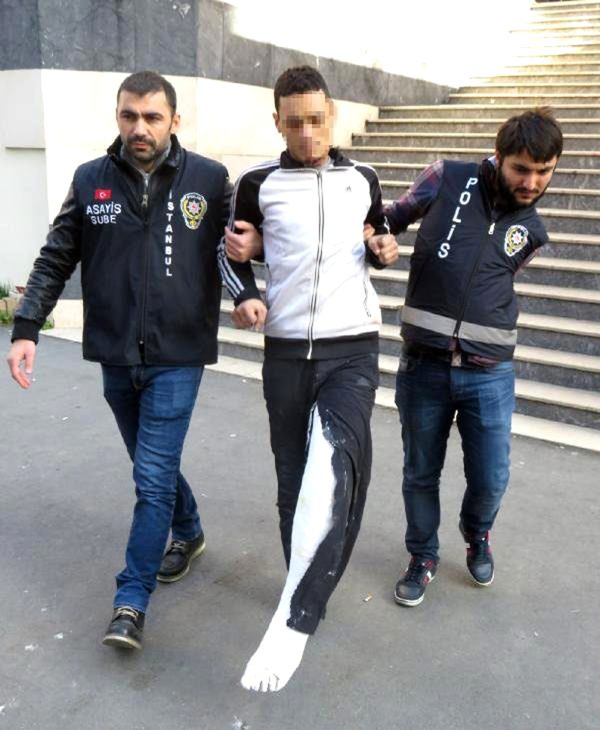 Motosikletli Kapkaççılar Kaza Yapınca Yakalandılar