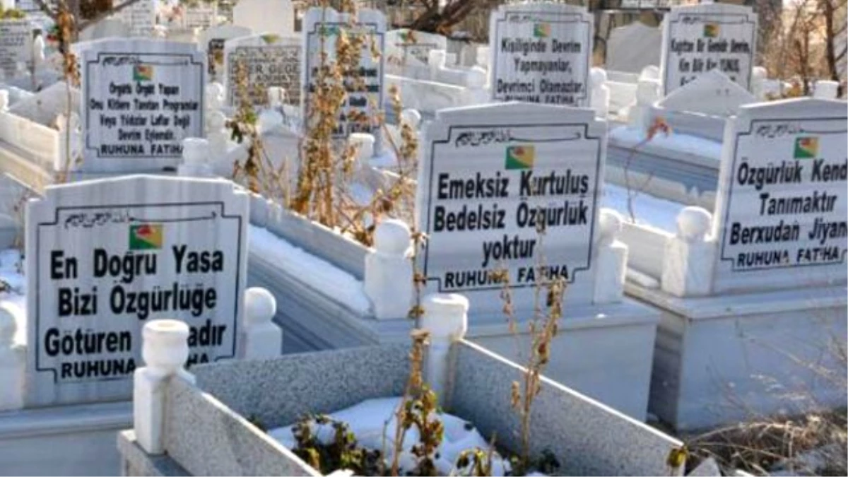 PKK\'lıların Mezarı Belediye ve Kaymakamlığı Karşı Karşıya Getirdi