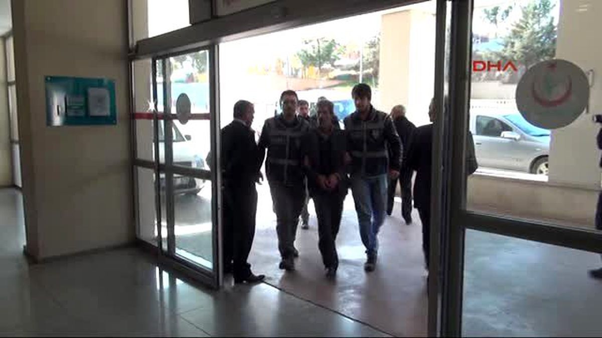 Oğlunun Çaldığı Eşyaları, Babası Satarken Yakalandı