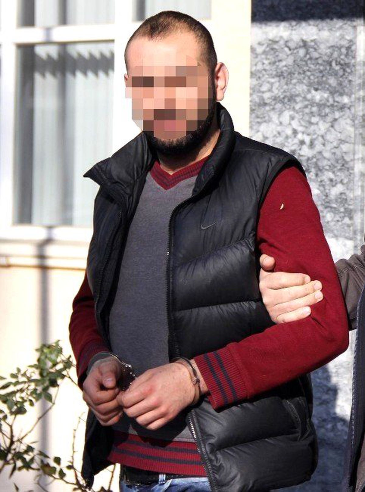 Bayan Kuaföründeki Bıçakla Yaralamaya Adli Kontrol