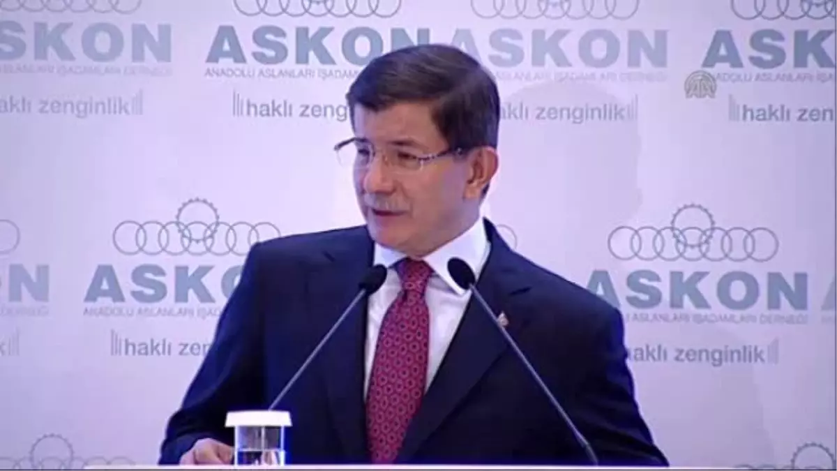 Davutoğlu: "O Hainlerle Verdiğimiz Mücadelede Hiç Bir Hendek Tanımayacağız"