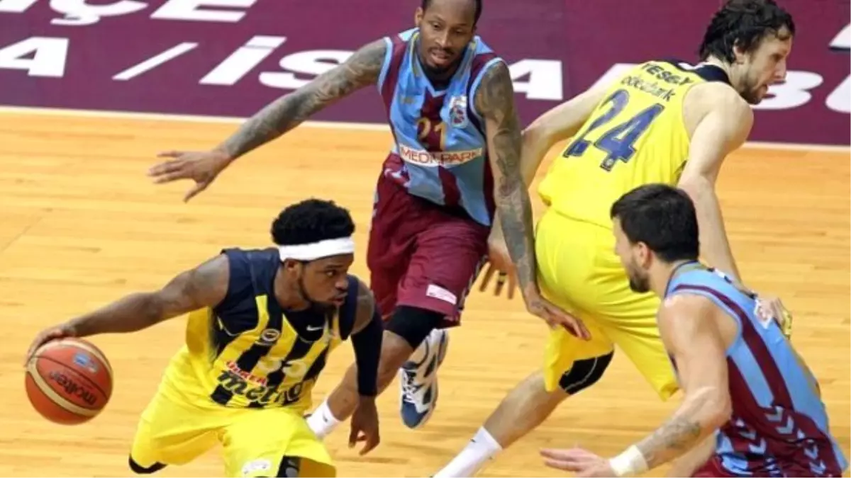 Fenerbahçe, Trabzonspor\'u 81-70 Yendi