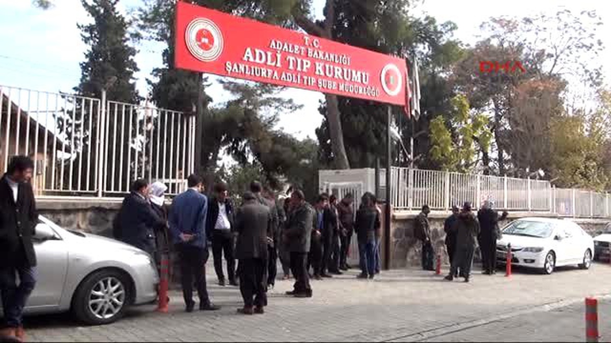 Şanlıurfa Tamir İçin Çıktığı Direkte Akıma Kapılarak Öldü