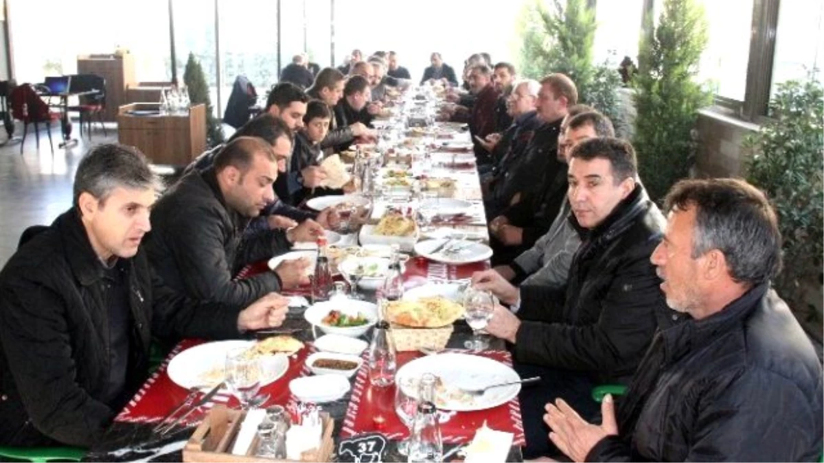 Yeni Malatyaspor\'dan Yedaş\'a ve Gazetecilere Yemek