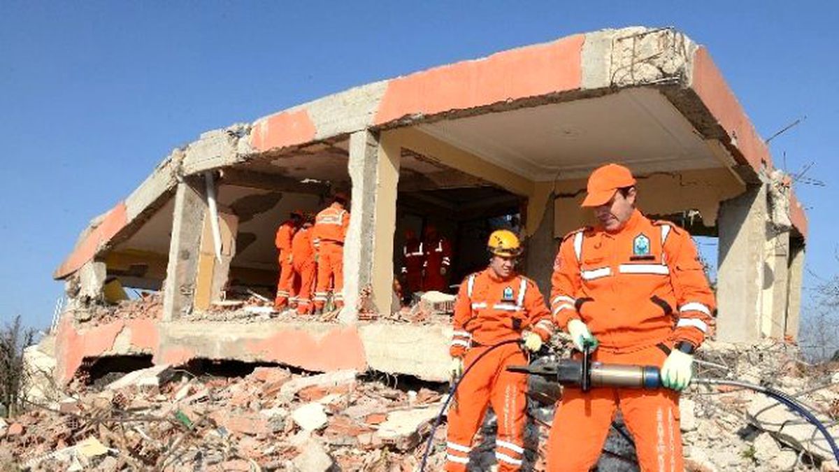 Deprem Tatbikatı Gerçeğini Aratmadı