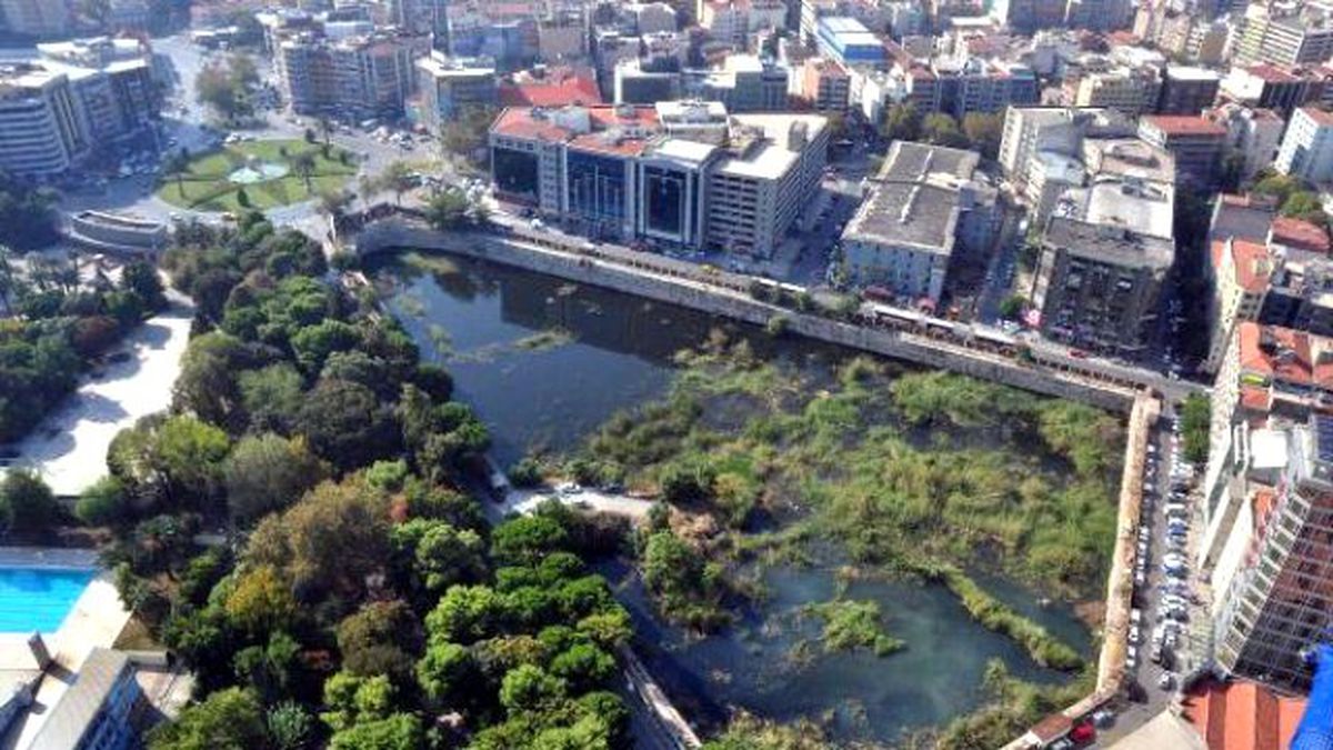 Ege Dünya Ticaret Merkezi 80 Milyon Dolara Satışa Çıktı