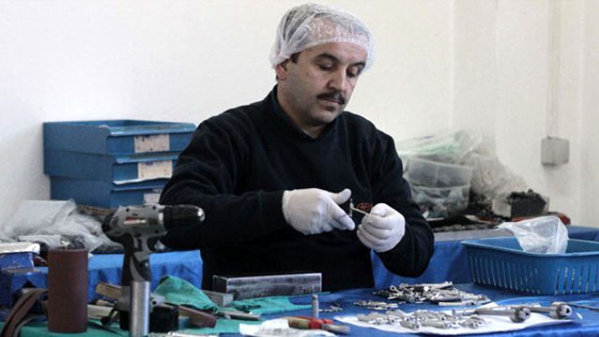 Hastasından Etkilenen Doktor Ürettiği Cihazı 60 Ülkeye Satıyor