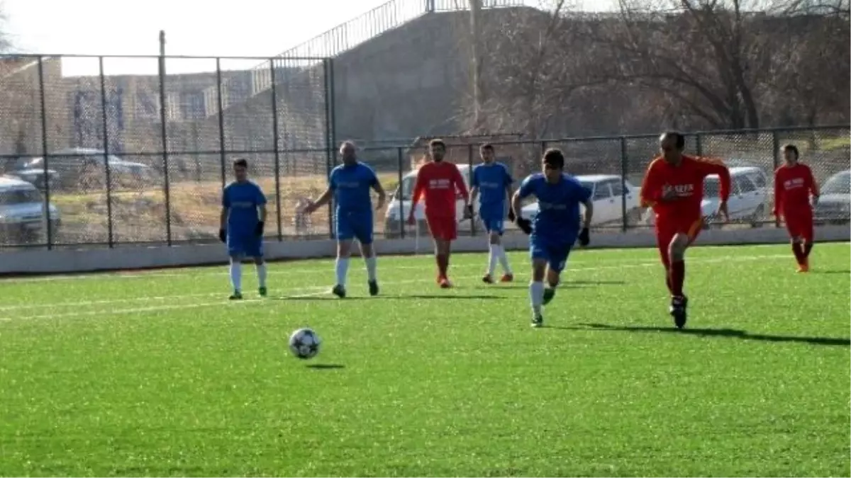 Hisarcık Belediyespor Zorda Olsa Kazandı