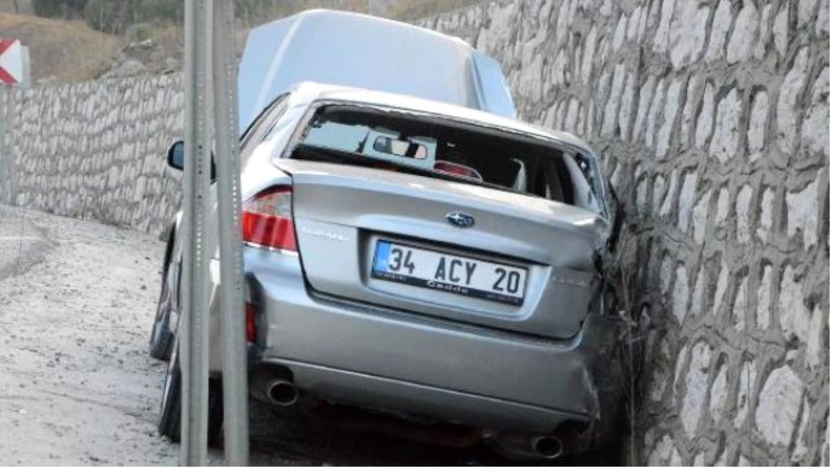 Otomobil İstinat Duvarına Çarptı: 1 Yaralı