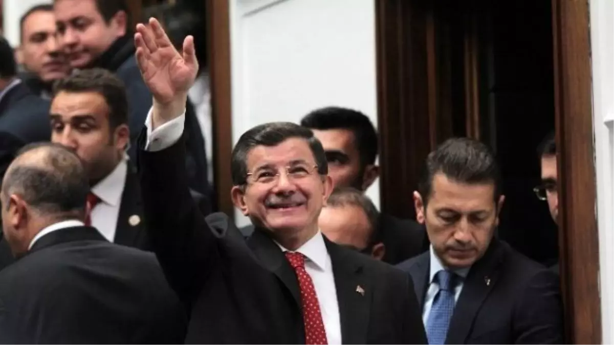 Başbakan Davutoğlu\'ndan O İddiaya Sert Yanıt