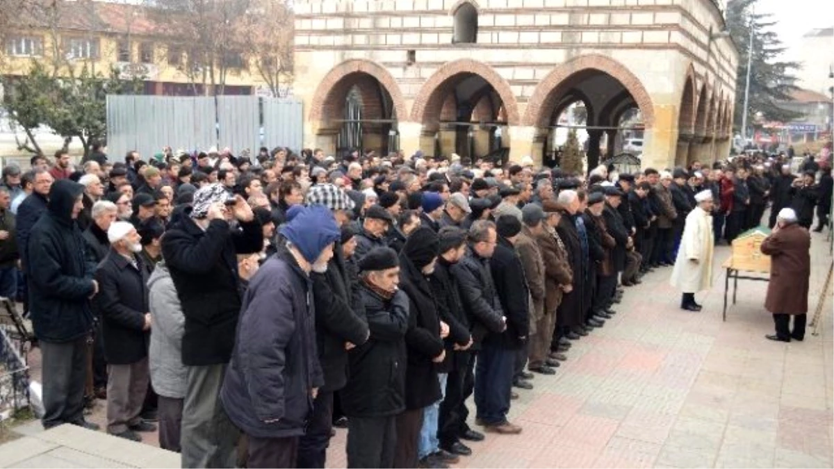 CHP Merkez İlçe Eski Başkanı Kalbine Yenik Düştü