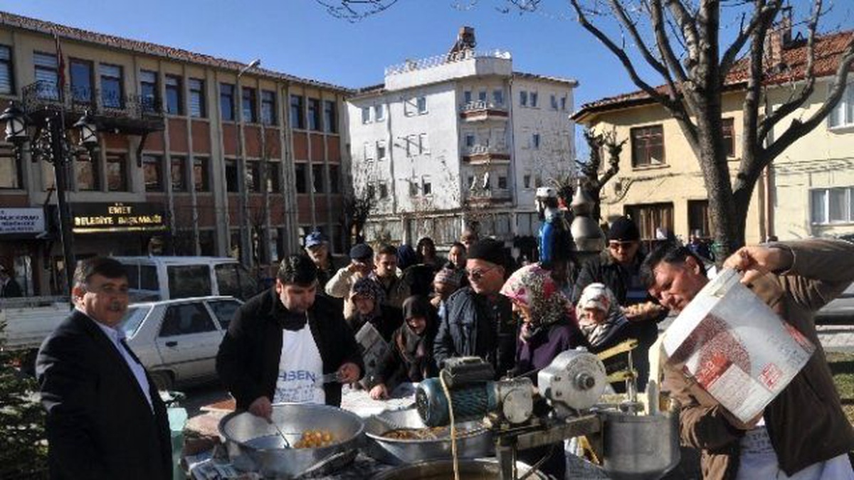 Emet Belediyesi\'nden Lokma Hayrı