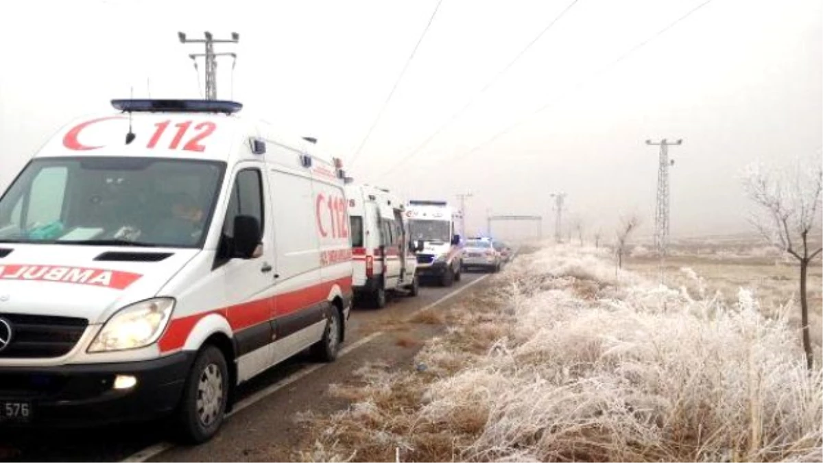 Kayseri\'de Belediye Otobüsü Şarampole Yuvarlandı : 7 Yaralı