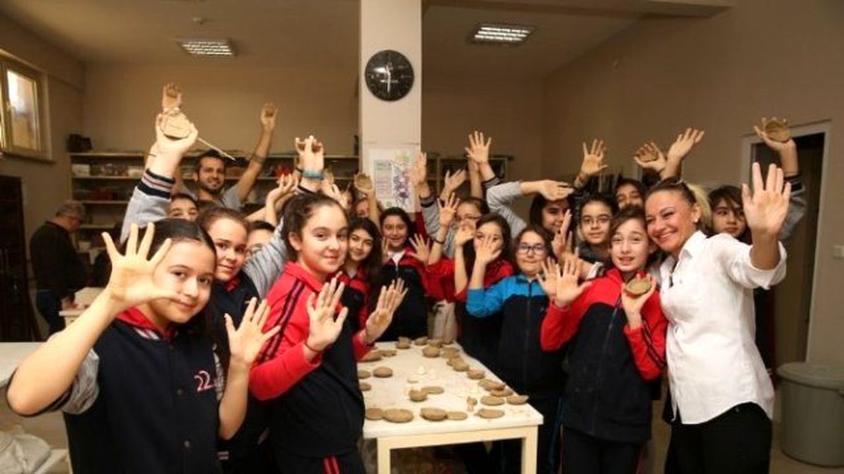Öğrenciler Hünerlerini Seramik Atölyesinde Sergiledi