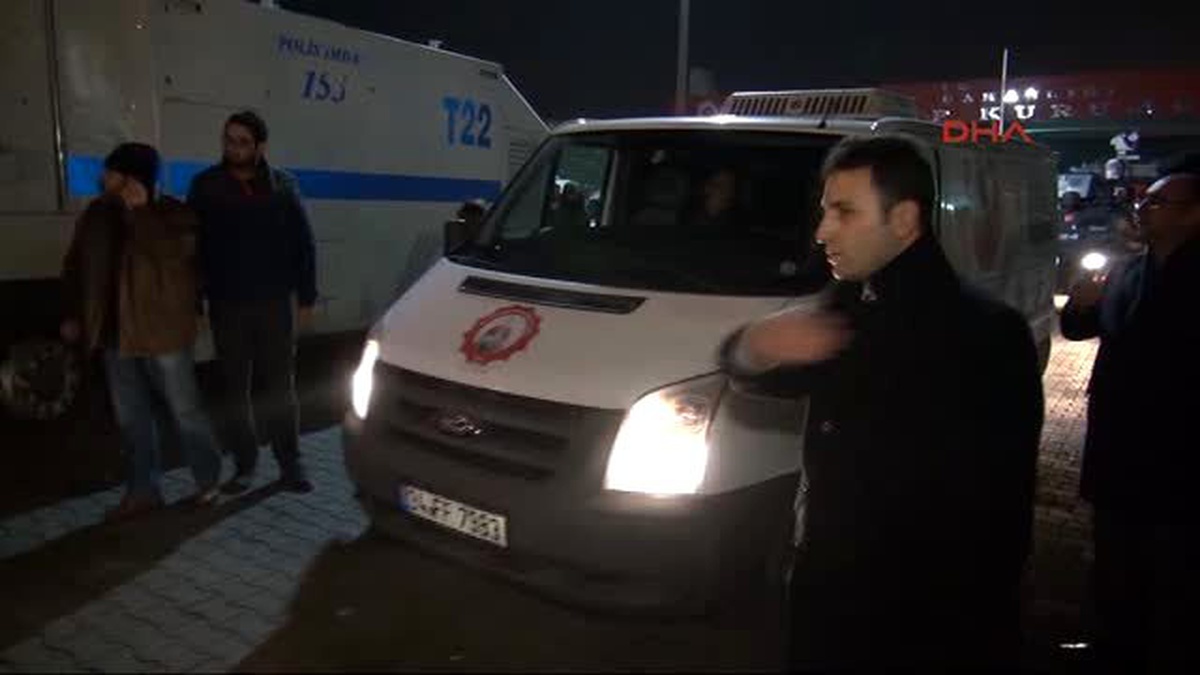 Operasyonda Ölen 2 Kadının Cenazesi Gazi Cemevi\'ne Getirildi