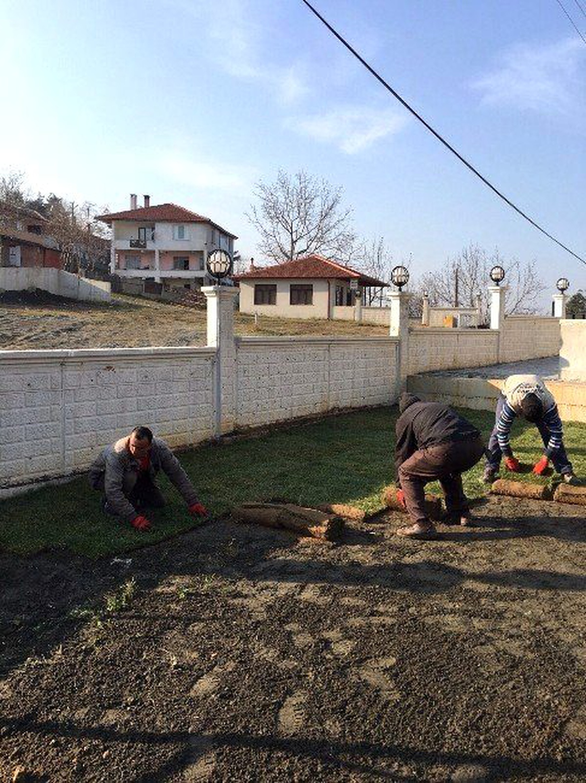 Sapanca Belediyesi Cami Bahçeleri ve Çevrelerini İyileştirmeye Devam Ediyor