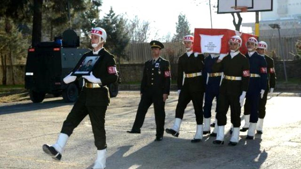 Şehit Asker İçin Uğurlama Töreni Düzenlendi