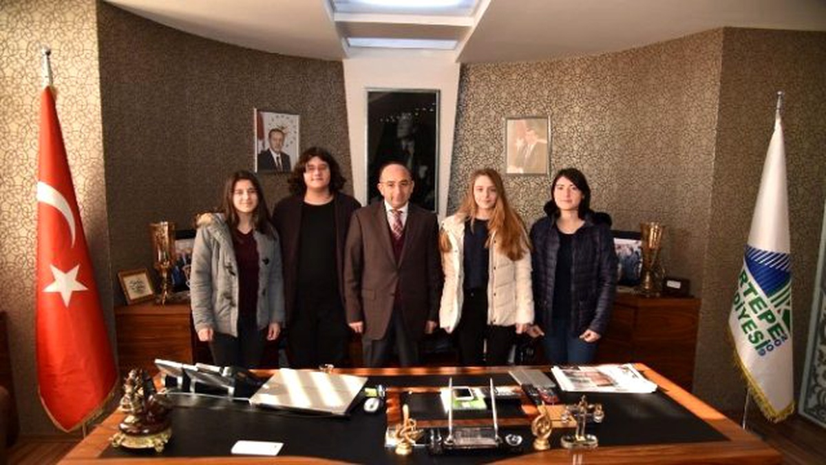 Üzülmez, Kapılarını Öğrencilere Açtı