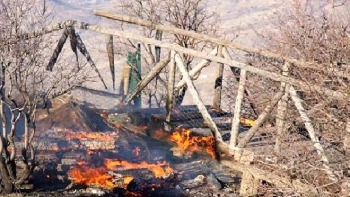 Zülküf Peygamber Türbesi\'ne Giden Yoldaki Köprü Yakıldı