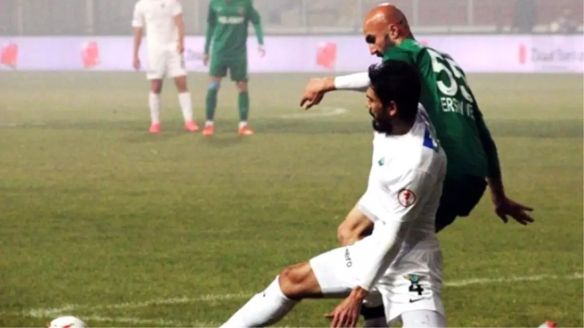 Akhisar Belediyespor, Karşıyaka\'ya 2-0 Yenildi