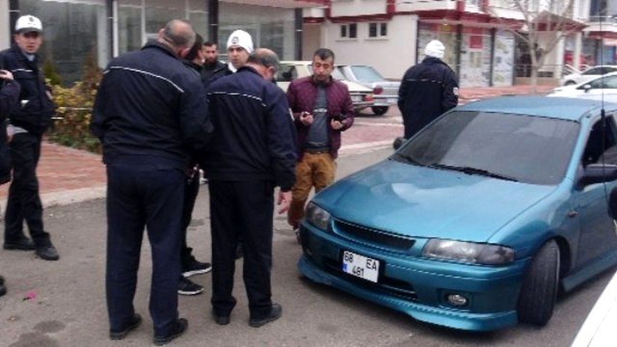 Aksaray\'da Sahte Plakalı Otomobil Yakalandı