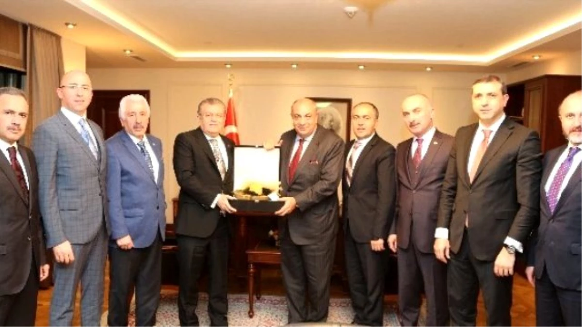 ATO\'dan Başbakan Yardımcısı Türkeş\'e Ziyaret