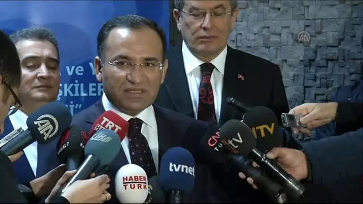 Bozdağ: "Fetullah Gülen\'in İstinabe Yerine Çıkıp Türkiye\'ye Gelmesi Daha Doğru Olandır"