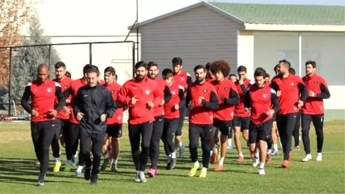 Denizlispor Çıkışa Geçmek İstiyor