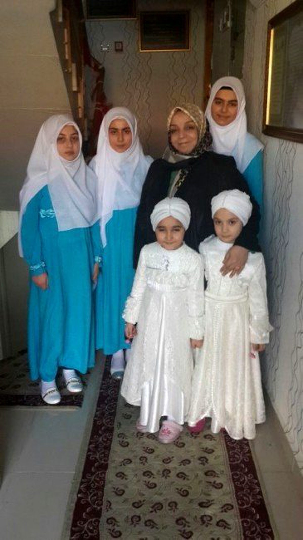 Hanımefendi Muhsine Kahraman \'Dan Kız Kur\'an Kursuna Kandil Ziyareti