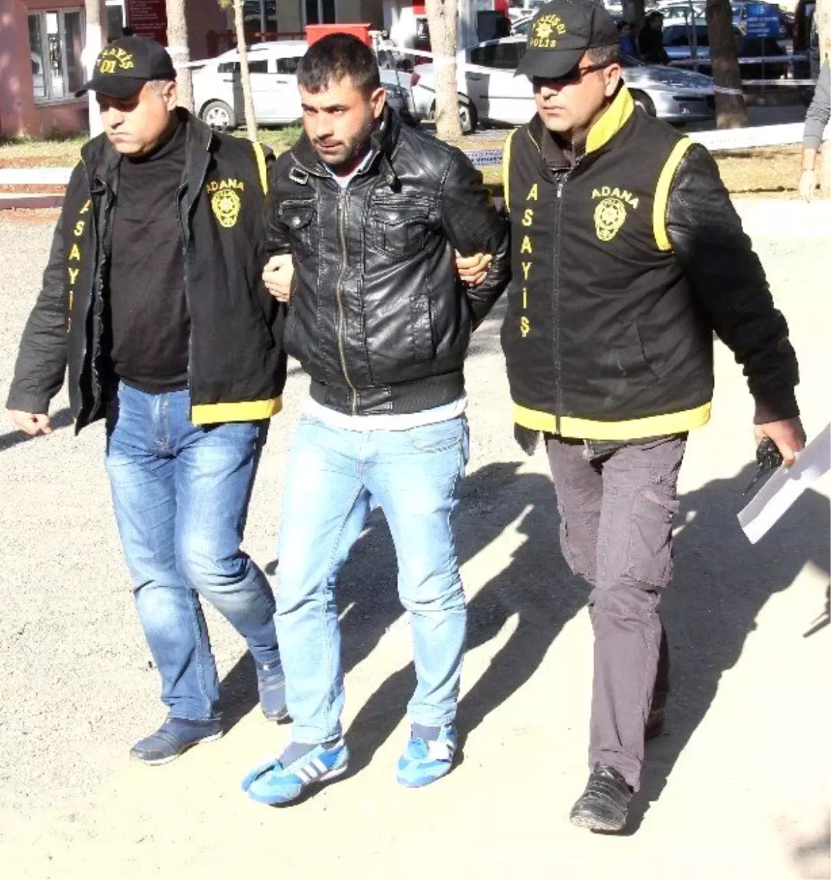 Kendini Almaya Gelen Polise Adres Tarif Eden Kapkaççı Yakalandı