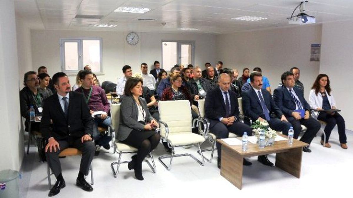 Mersin\'de Doktorlara Travma Resüsitasyon Kursu Veriliyor