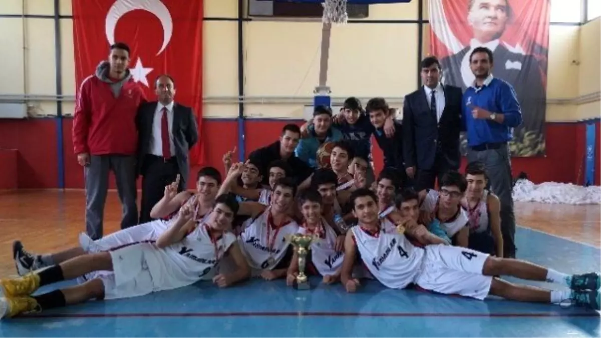 Ortaokullar Basketbolda Şampiyon Yamanlar Oldu