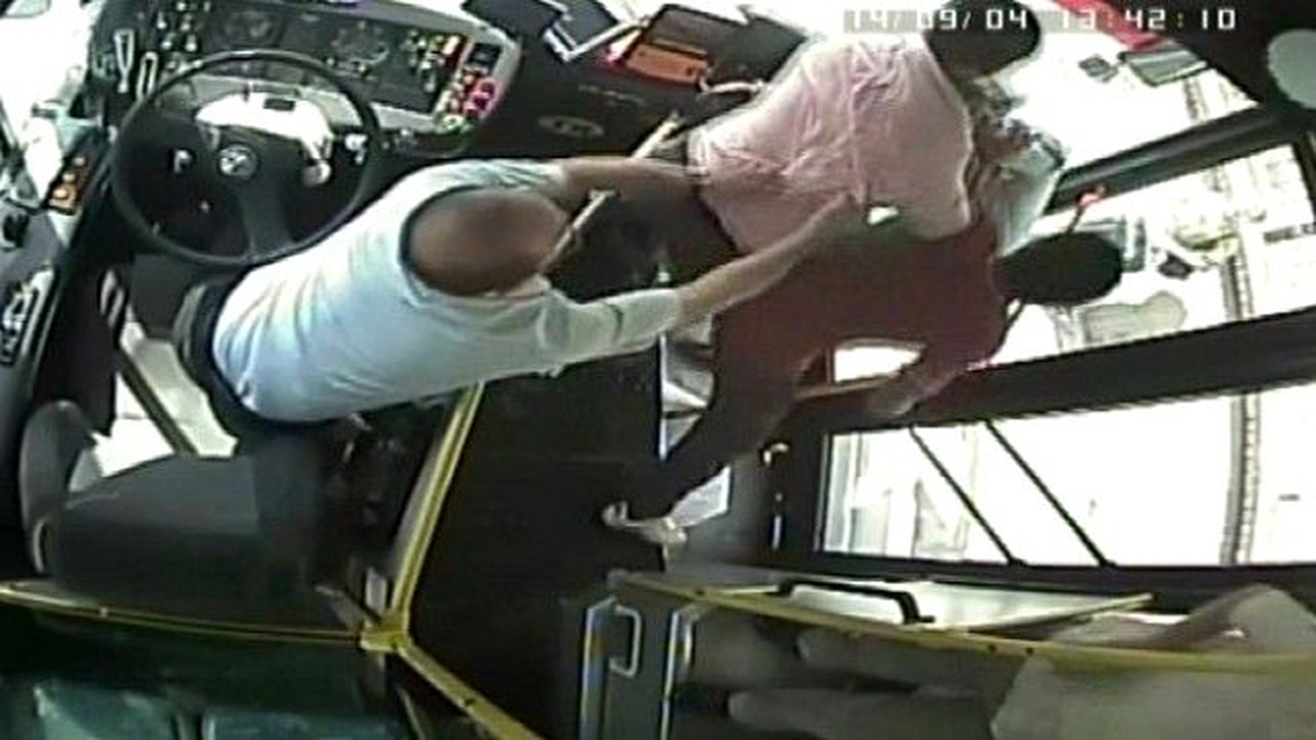 Akbil Tartışması Otobüsü Böyle Karıştırdı