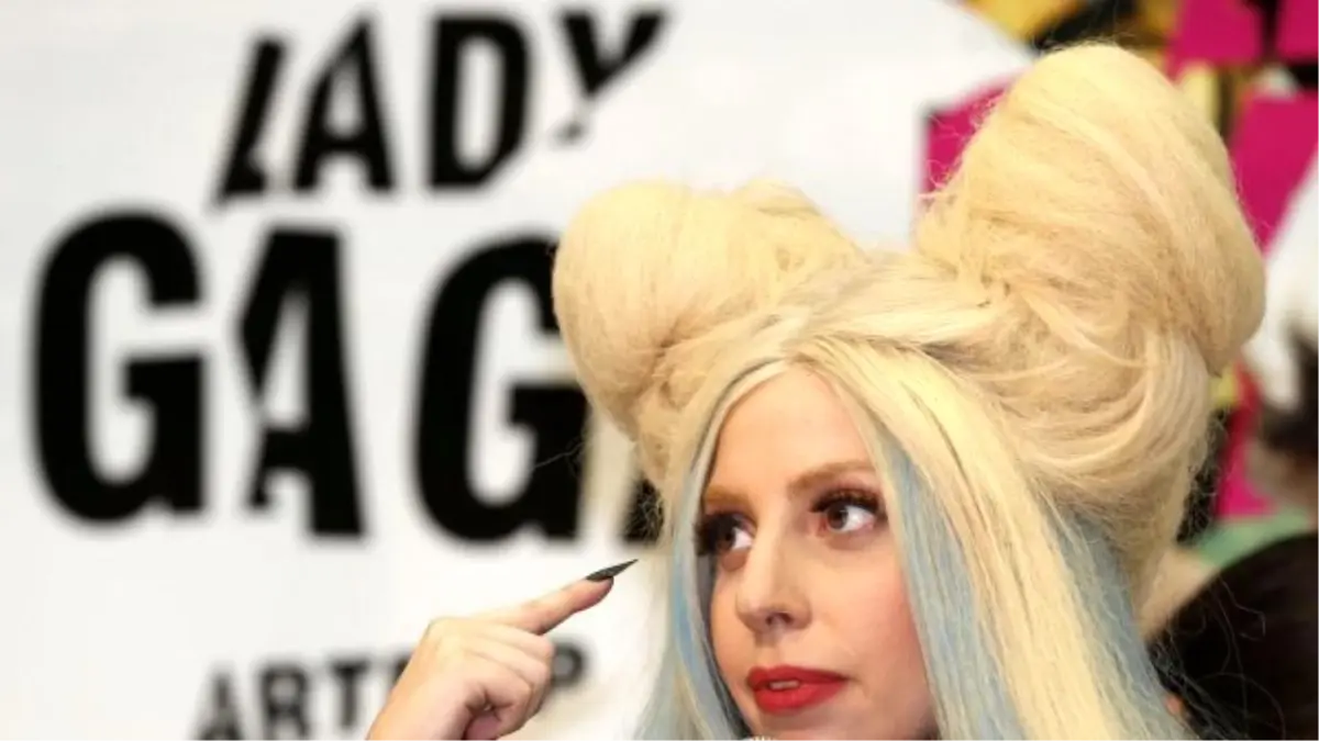 Plak Şirketinden, Lady Gaga\'ya Eşi Görülmemiş Yılbaşı Hediyesi