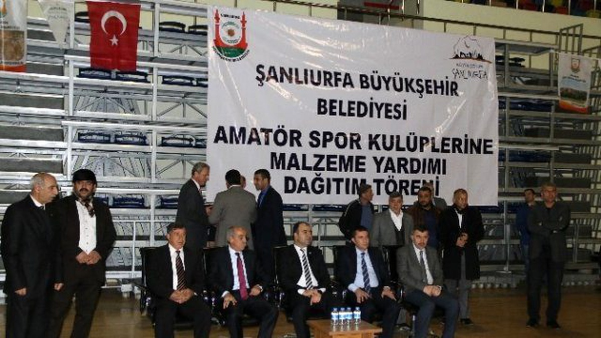 Şanlıurfa\'da Amatör Takımlara Malzeme Desteği