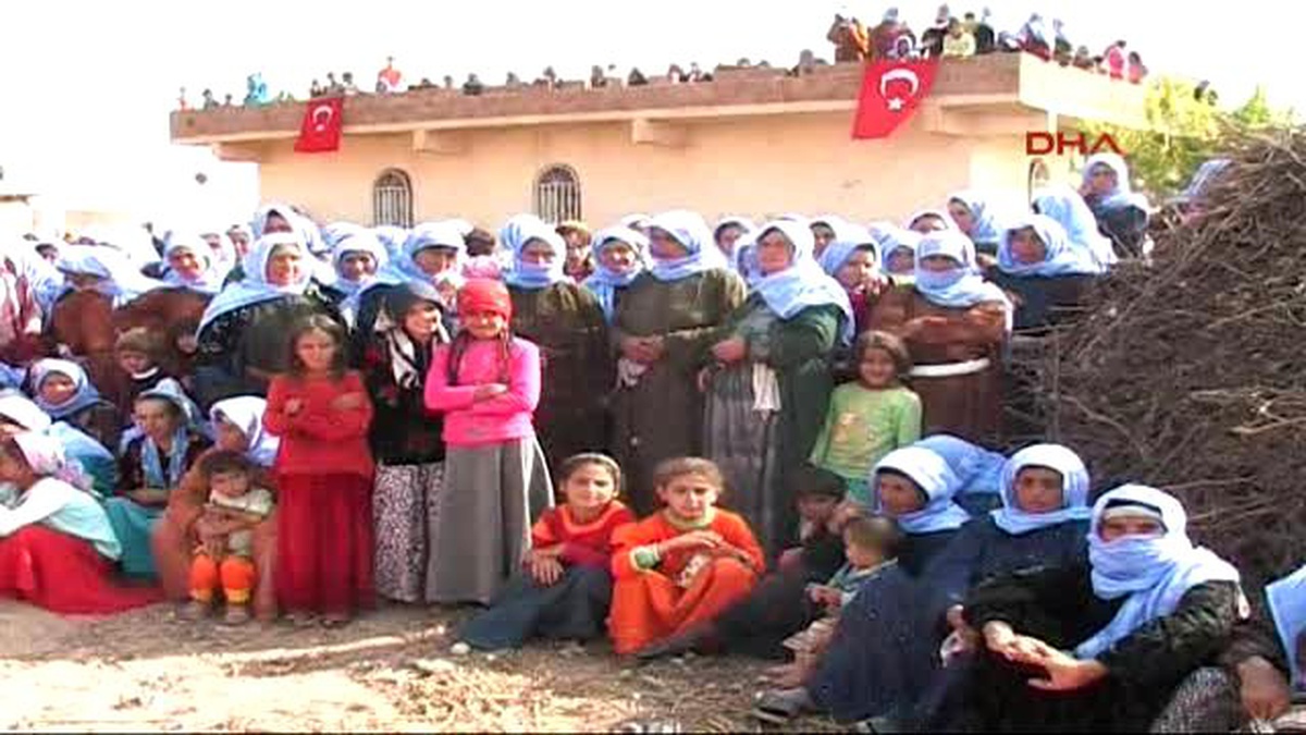 Şanlıurfa Yırtık Çoraplı Şehit Kızları Büyüdü )