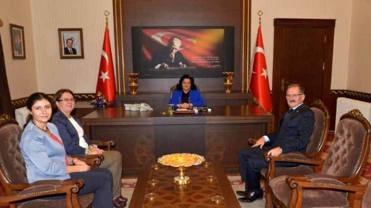 Trakya Birlik\'ten Vali Civelek\'e Ziyaret