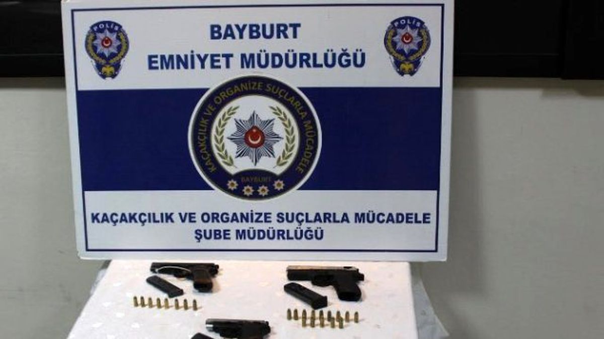 Bayburt\'ta Ruhsatsız Silah Ele Geçirildi