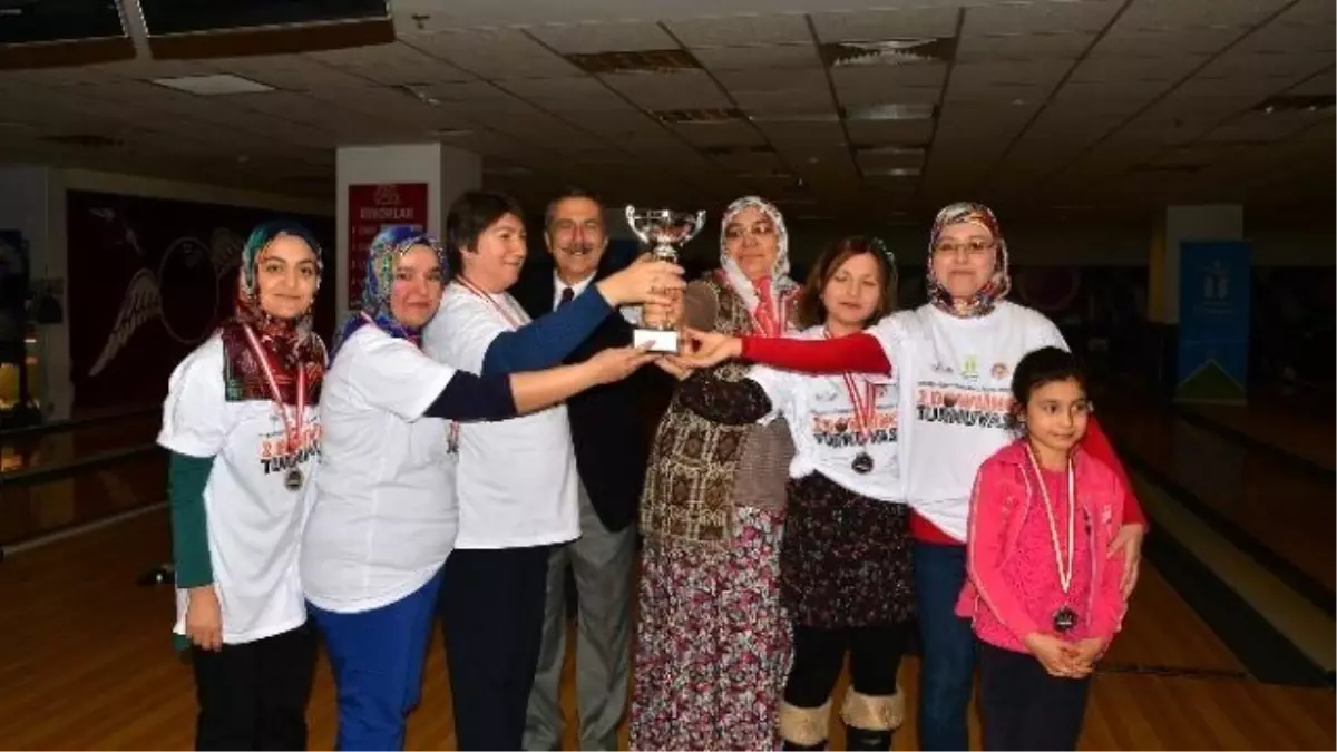 Belde Evleri Bowling Turnuvası Sona Erdi