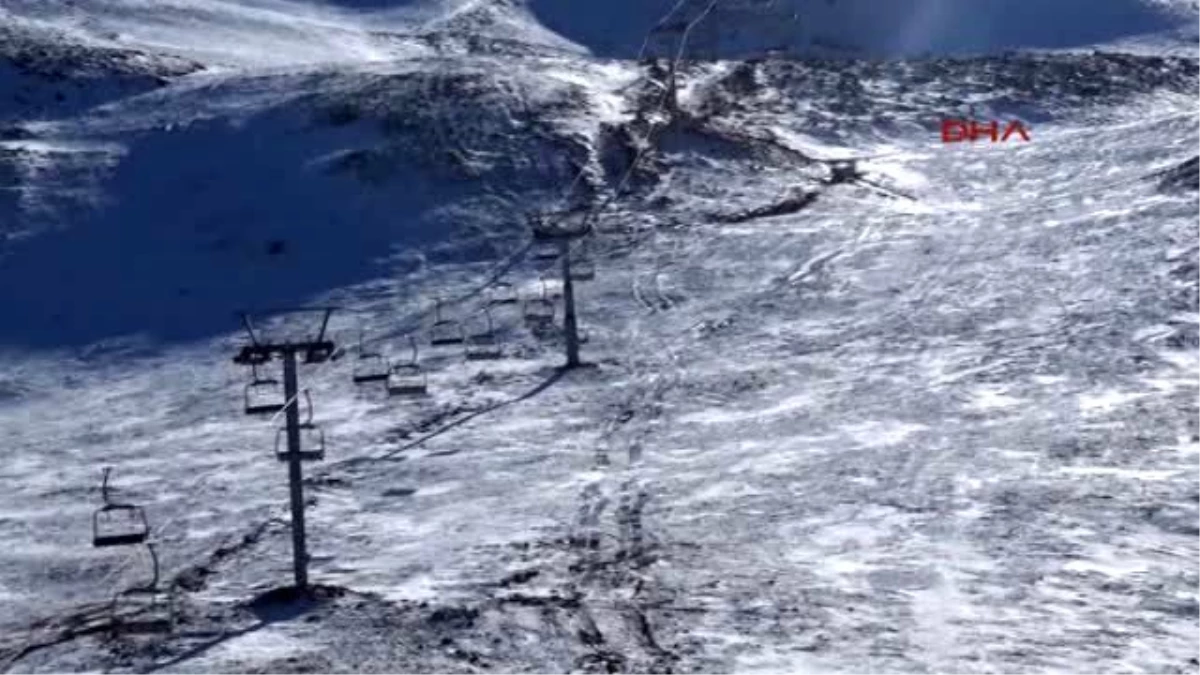 Bingöl Valisi Köşger, 15 Milyon Liraya Malolan Kayak Tesiste İnceleme Yaptı