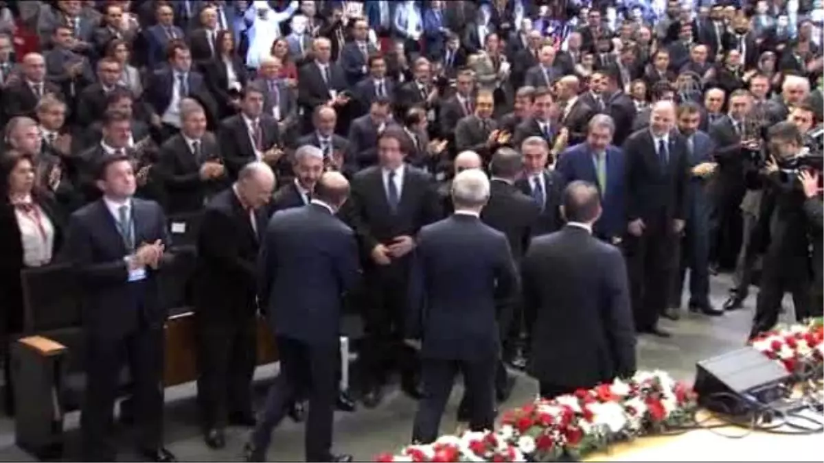 Davutoğlu: "Özgüveni Yüksek Bir Girişimci Sınıftan Daha Büyük Bir Kaynak Olamaz"