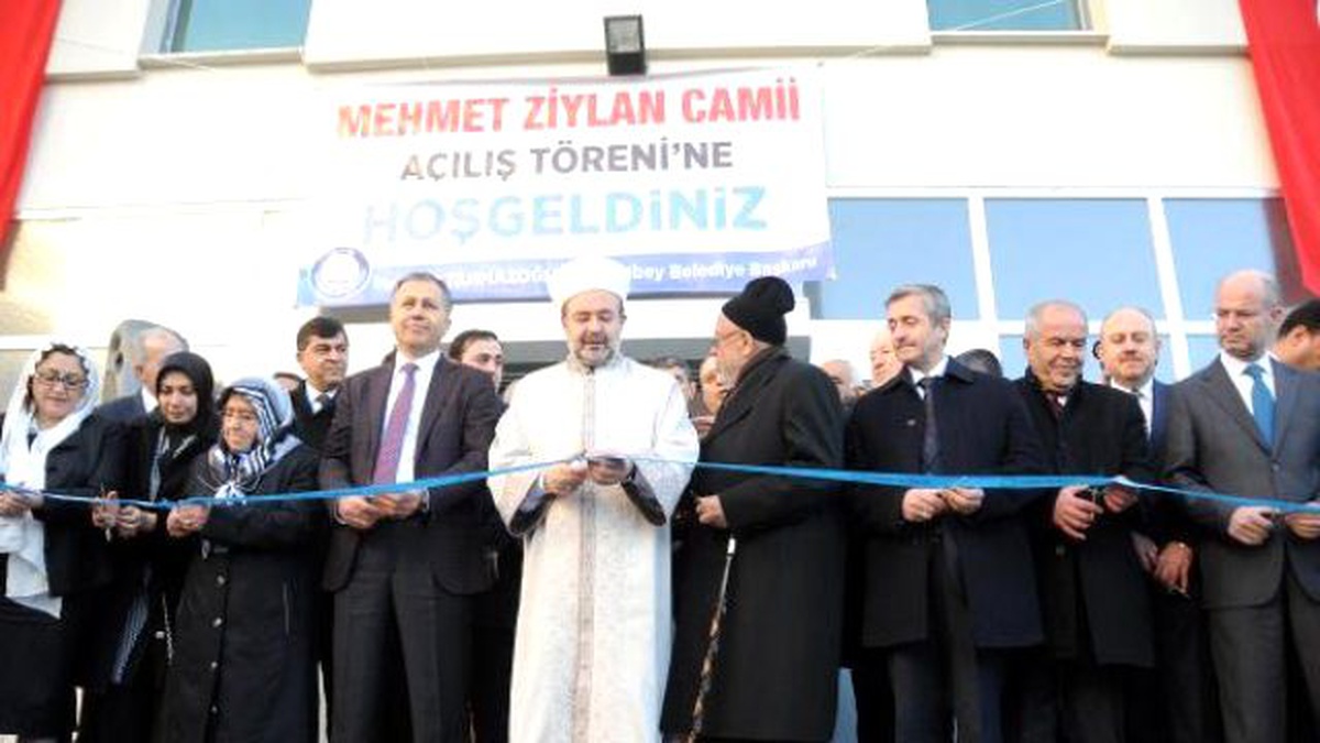 Diyanet İşleri Başkanı Görmez, Gaziantep\'te Cami Açılışlarına Katıldı