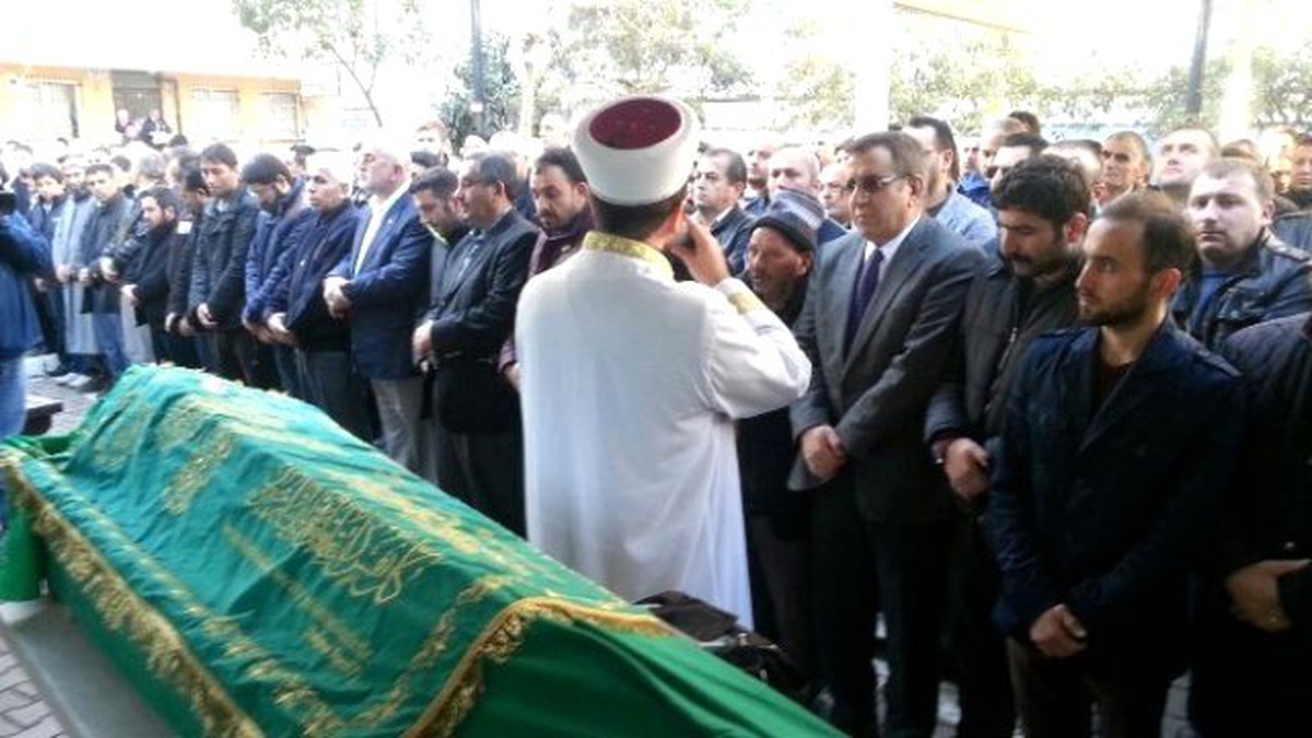 Havalimanındaki Patlamada Ölen Zehra Yamaç Son Yolculuğuna Uğurlandı