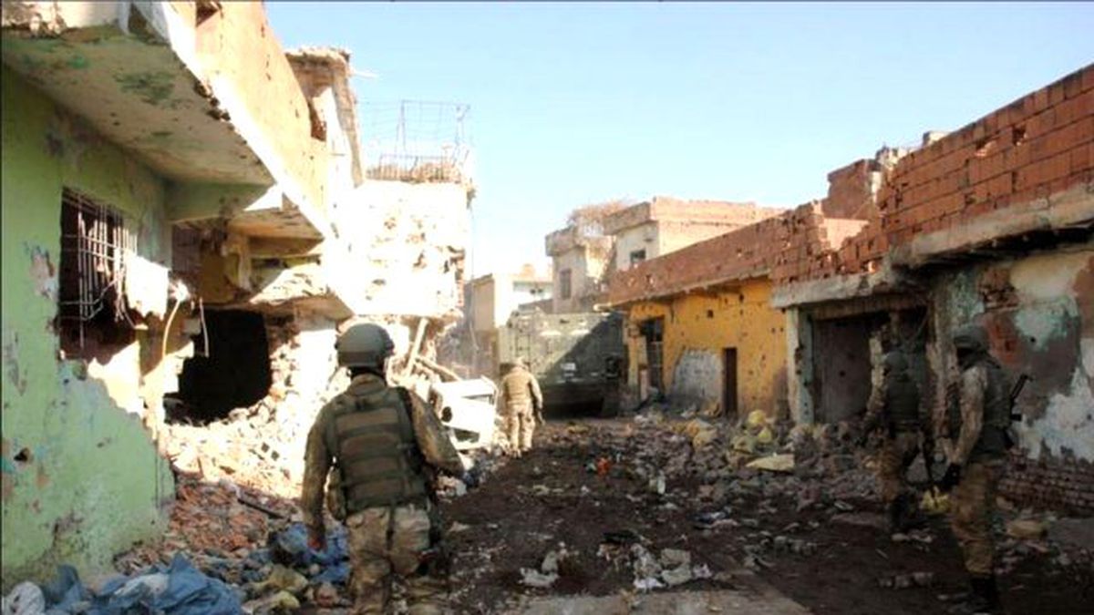 İki Oğlu PKK'da Ölen Babanın YDG-H'lilerle Sarsıcı Diyalogları